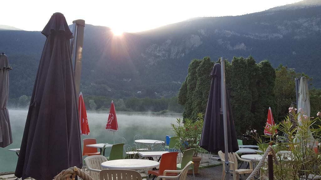 Hotel Les Sirenes à Lepin-le-Lac Extérieur photo